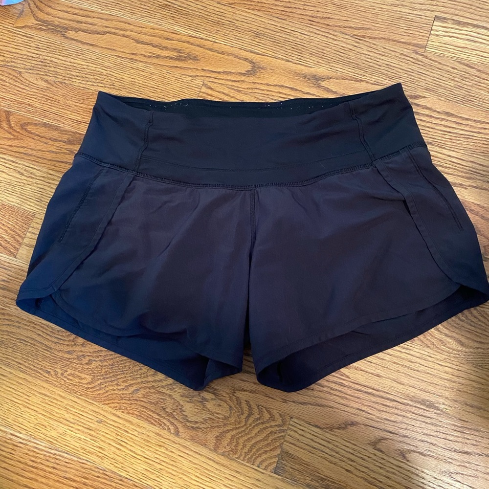 Black high waisted lulu short